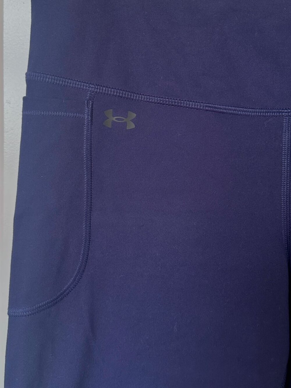 🌺 🌺 Under Armour Women’s Navy Blue Bike Shorts Size Large - Picture 6 of 10